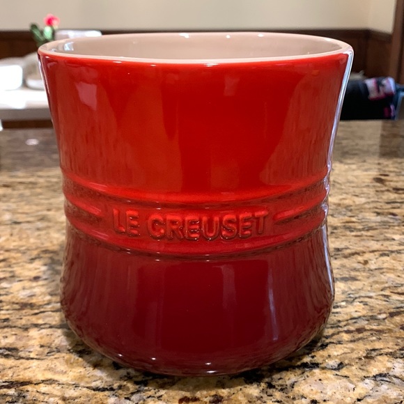 NWT Le Creuset 2.3 L Large Utensil Crock Cerise - Picture 3 of 10